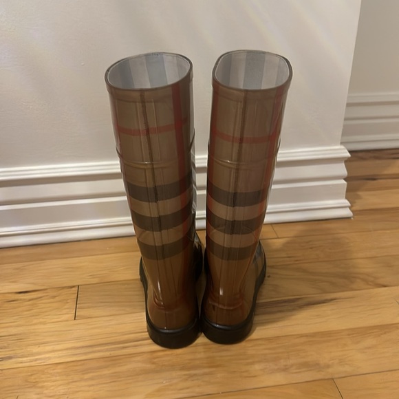 COPY - Boots - Picture 5 of 10